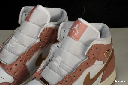 Air Stardust” FB9892-670 Jordan 1 SE“Red Mid 0905
